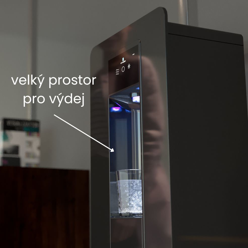 Velký prostor pro výdej vody